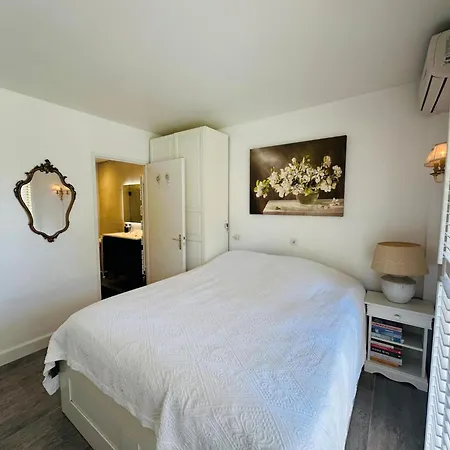 Myrtales Apartment *